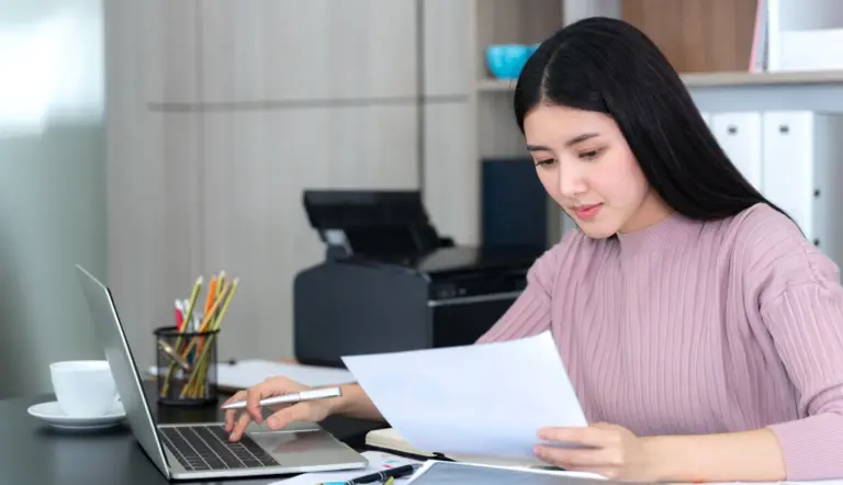 laporan keuangan saham